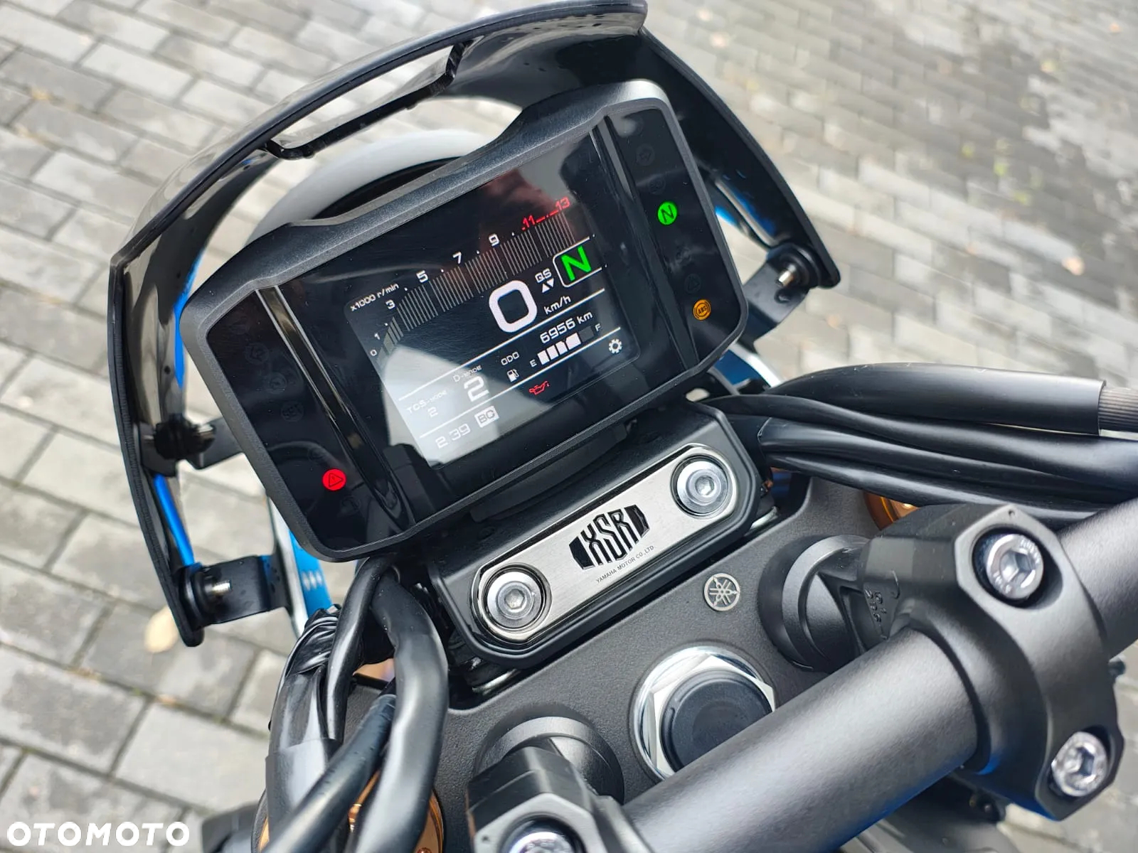 Yamaha XSR - 8