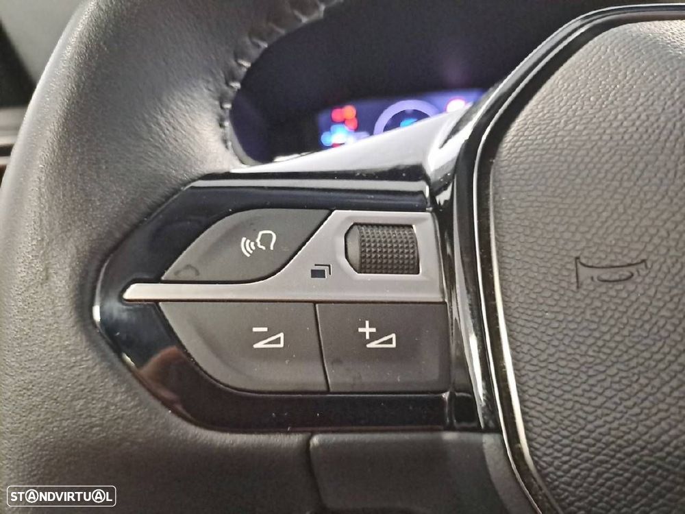 Peugeot 208 1.2 PureTech Allure EAT8 - 16
