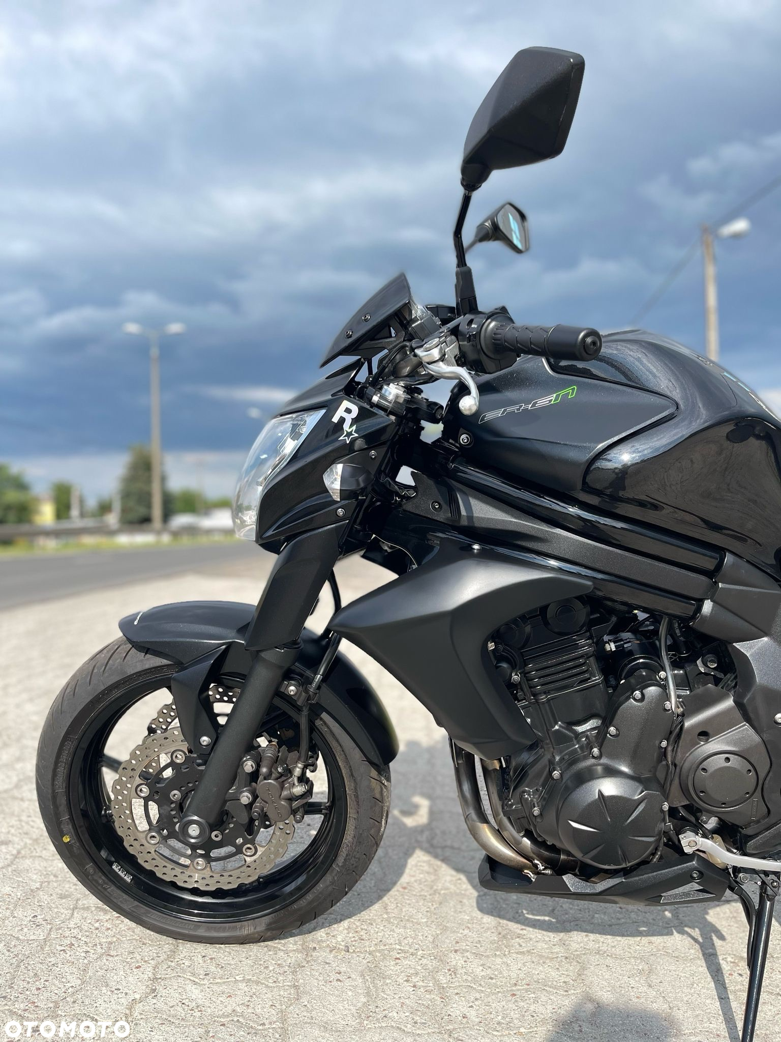 Kawasaki ER - 7