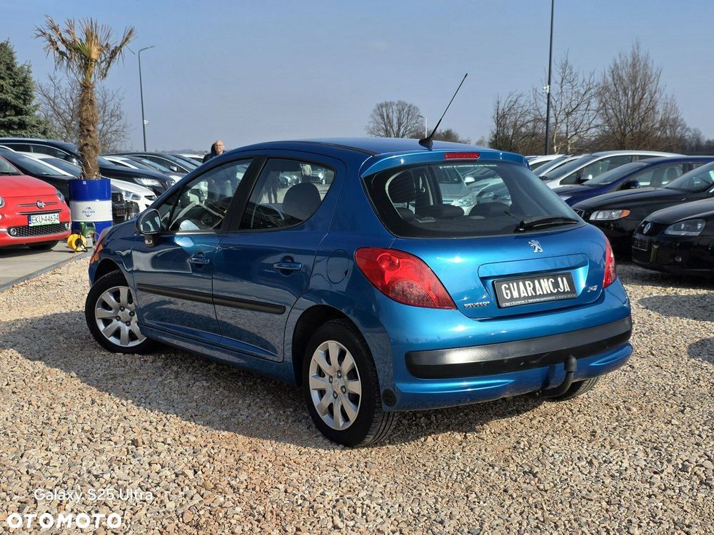 Peugeot 207 1.4 - 13