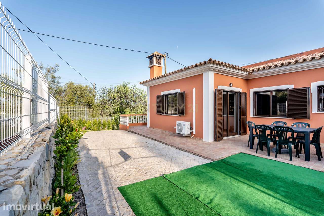 Moradia T3 com piscina e garagem - Cleranes Loulé - Grande imagem: 4/45