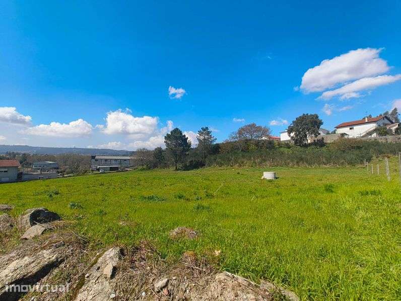 Terreno - 4500m2 - 2km do centro (vender, alugar, permutar)