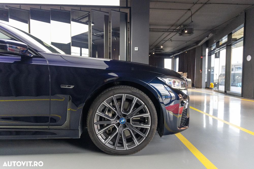 BMW Seria 7 745Le xDrive AT PHEV - 4