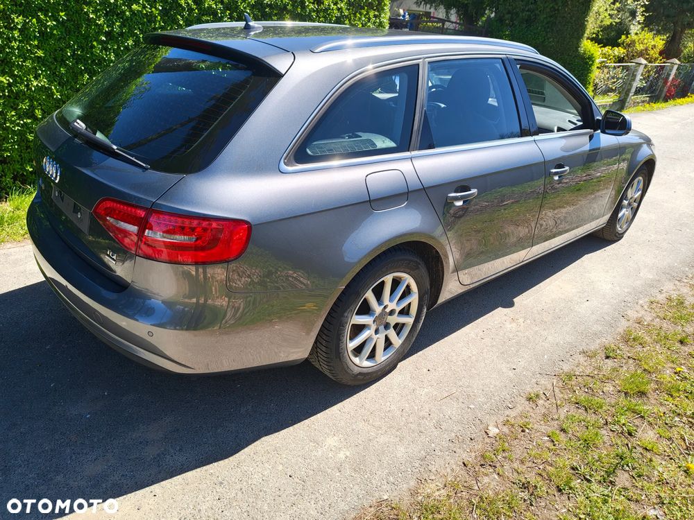 Audi A4 Avant 2.0 TDI ultra - 8