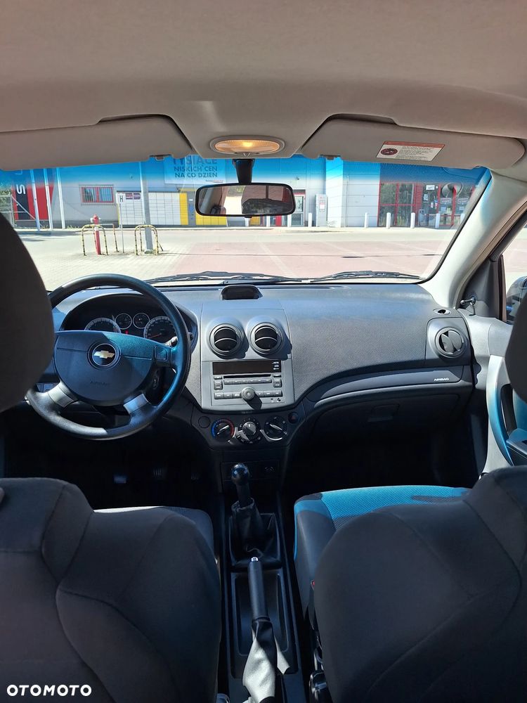 Chevrolet Aveo 1.2 16V Base / Classic - 15