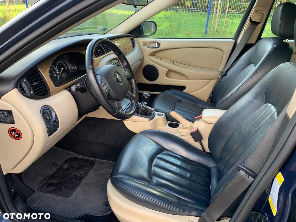 Jaguar X-Type 2.0 D Executive - 15