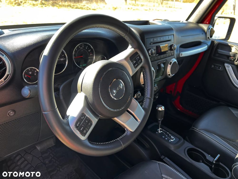 Jeep Wrangler 3.6 Unlim 75th Anniv - 29