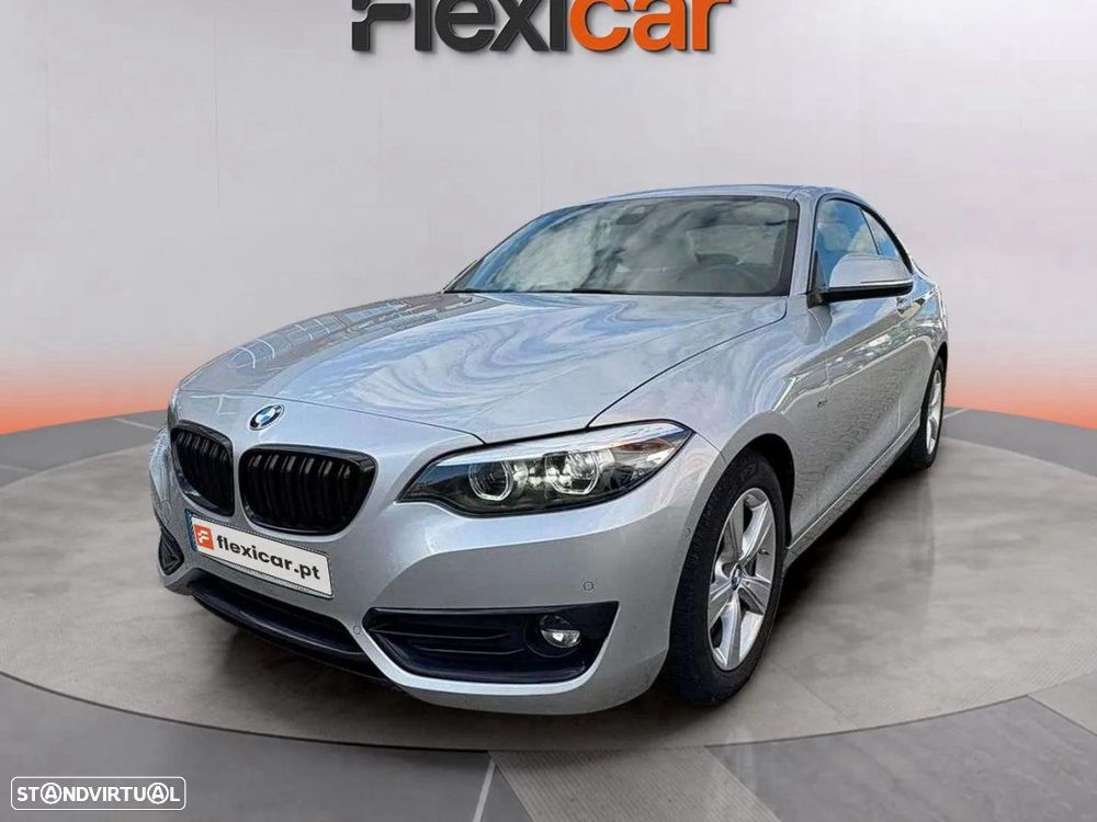 BMW 218 i Coupe Line Sport Auto - 3