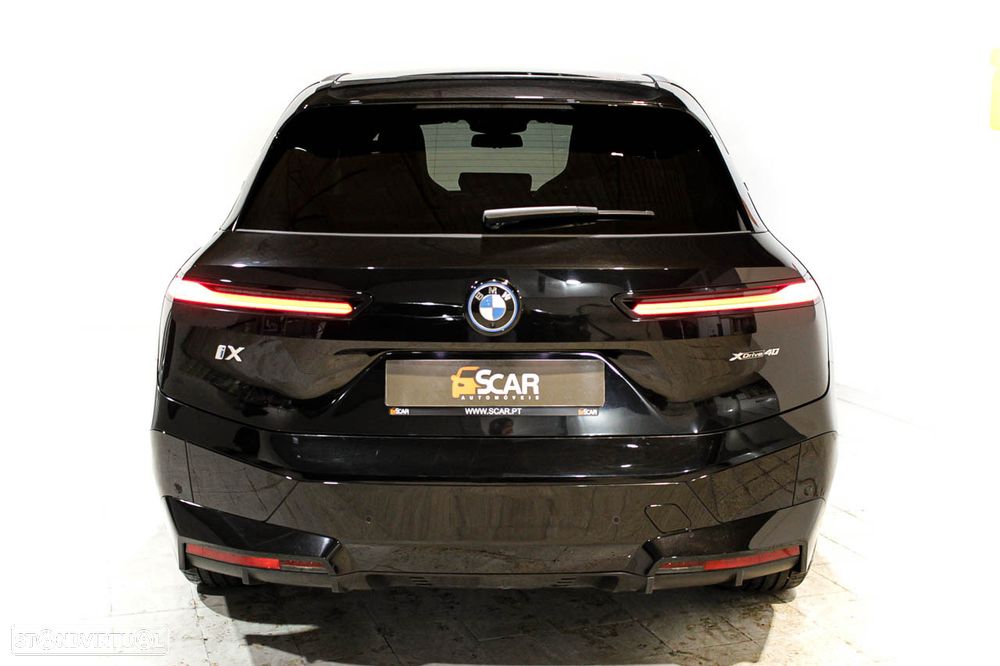 BMW iX xDrive40 - 5
