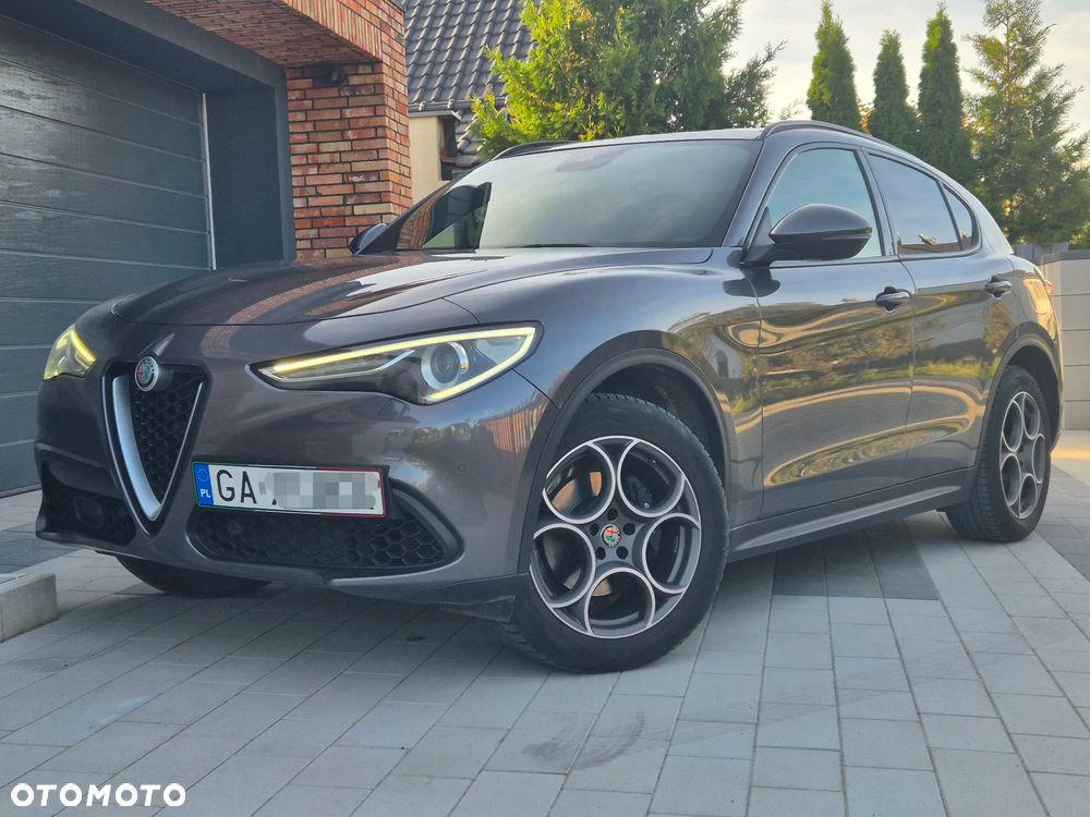 Alfa Romeo Stelvio 2.0 Turbo Executive Q4 - 1