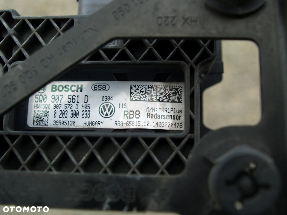 Image Radarový distronický senzor 5Q0907561D Audi Volkswagen Seat Škoda - 5Q0907561D