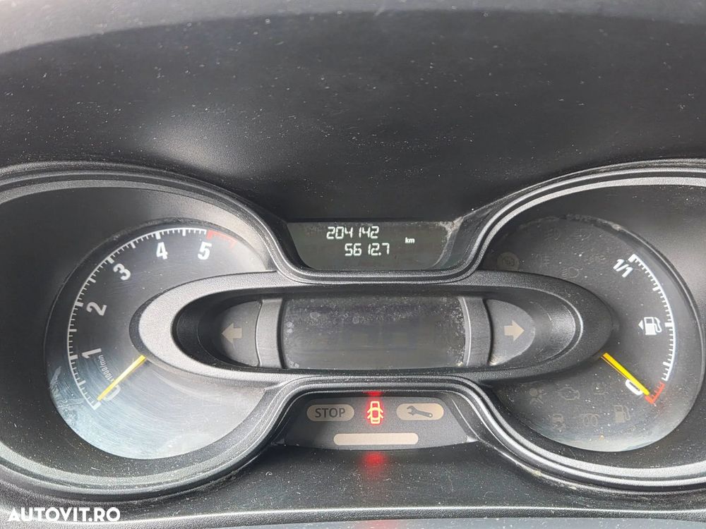 Opel Vivaro/Renault Trafic - 19