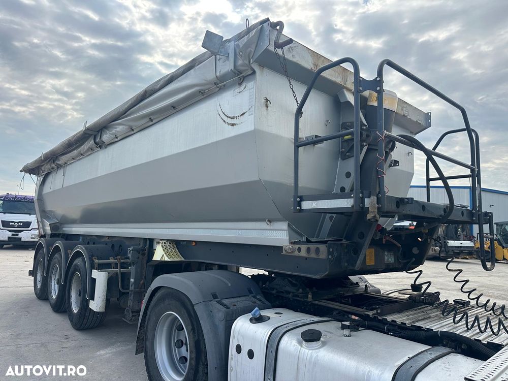 Kaessbohrer DL 3 - 10