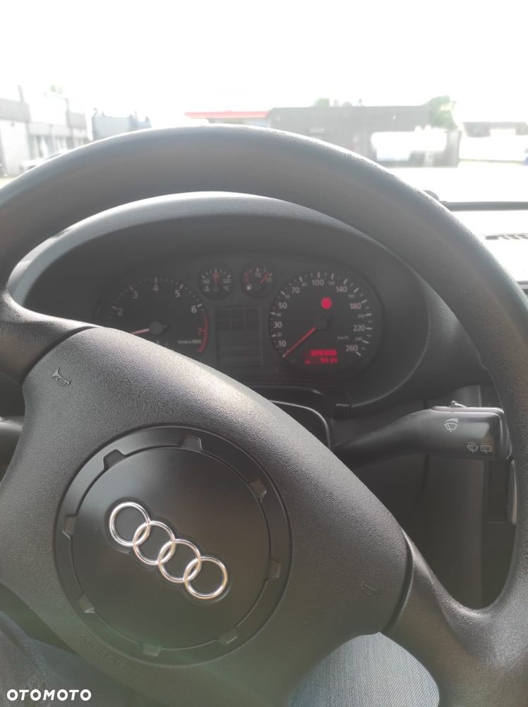 Audi A3 Sportback - 6