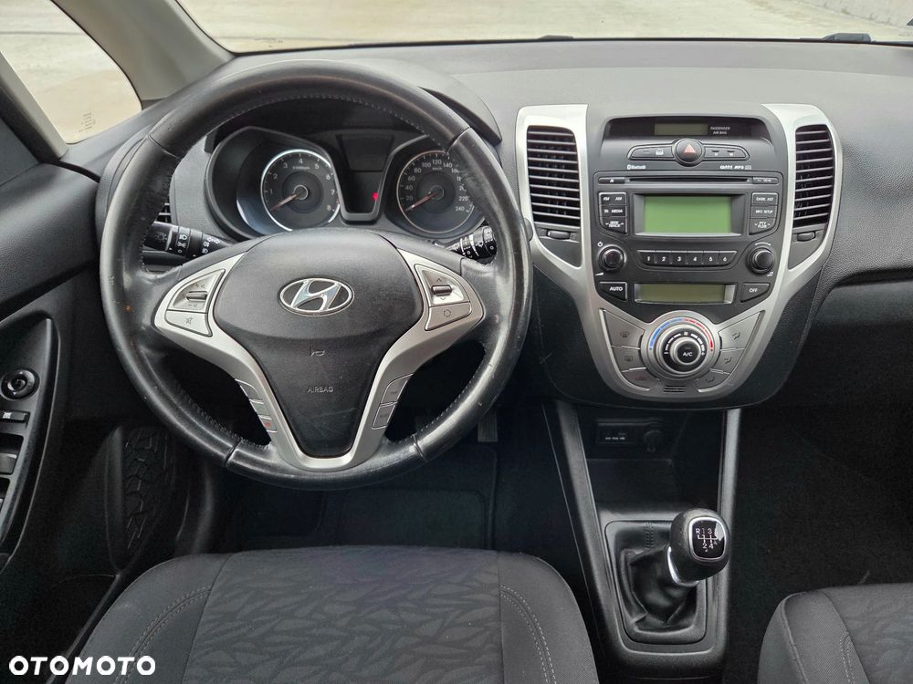 Hyundai ix20 1.4 Premium - 14