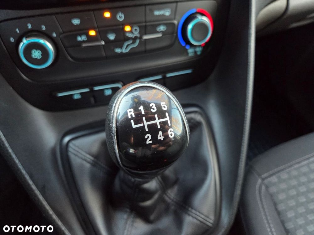 Ford Transit Connect - 20