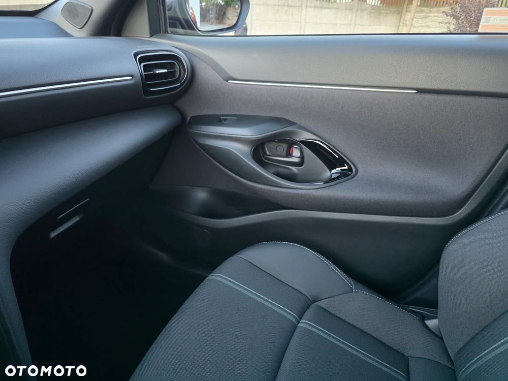 Toyota Yaris Cross Hybrid 1.5 Premiere Edition 4x4 - 20