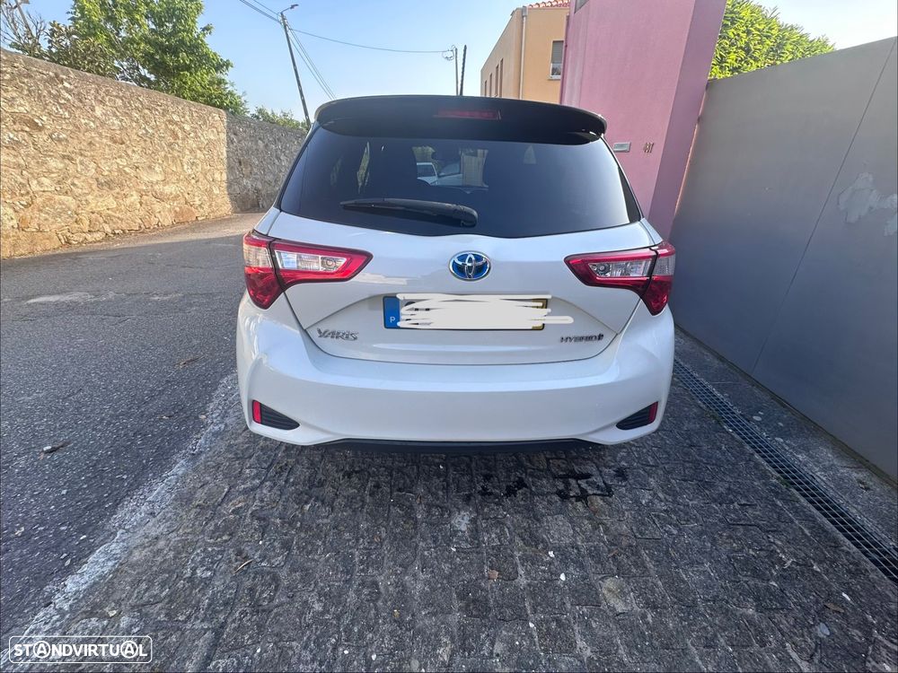 Toyota Yaris 1.5 HSD Square Collec.White - 3