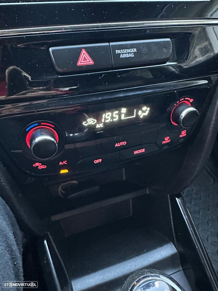 Suzuki Vitara 1.6 VVT GLE - 15