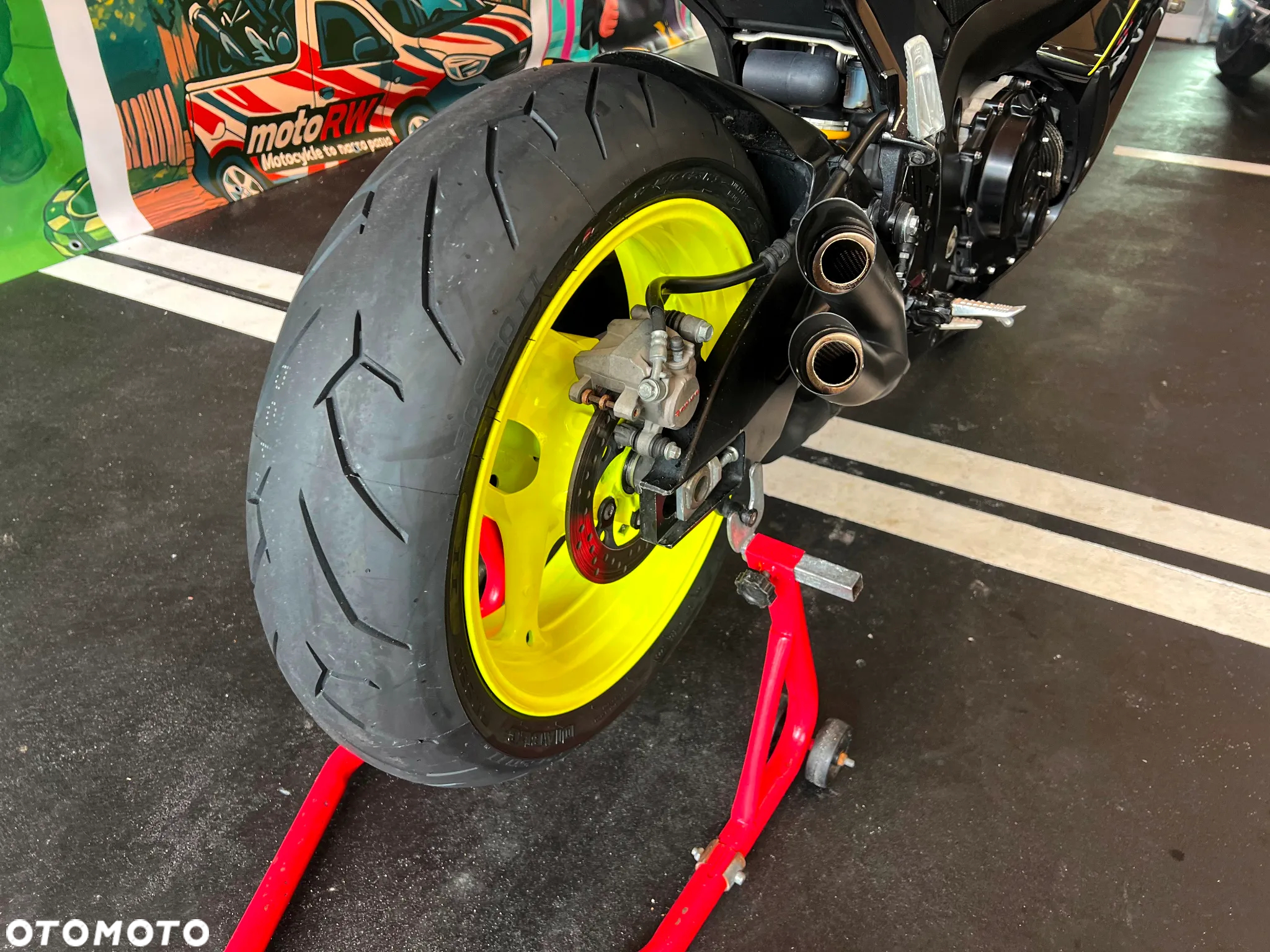 Suzuki GSX-R - 14