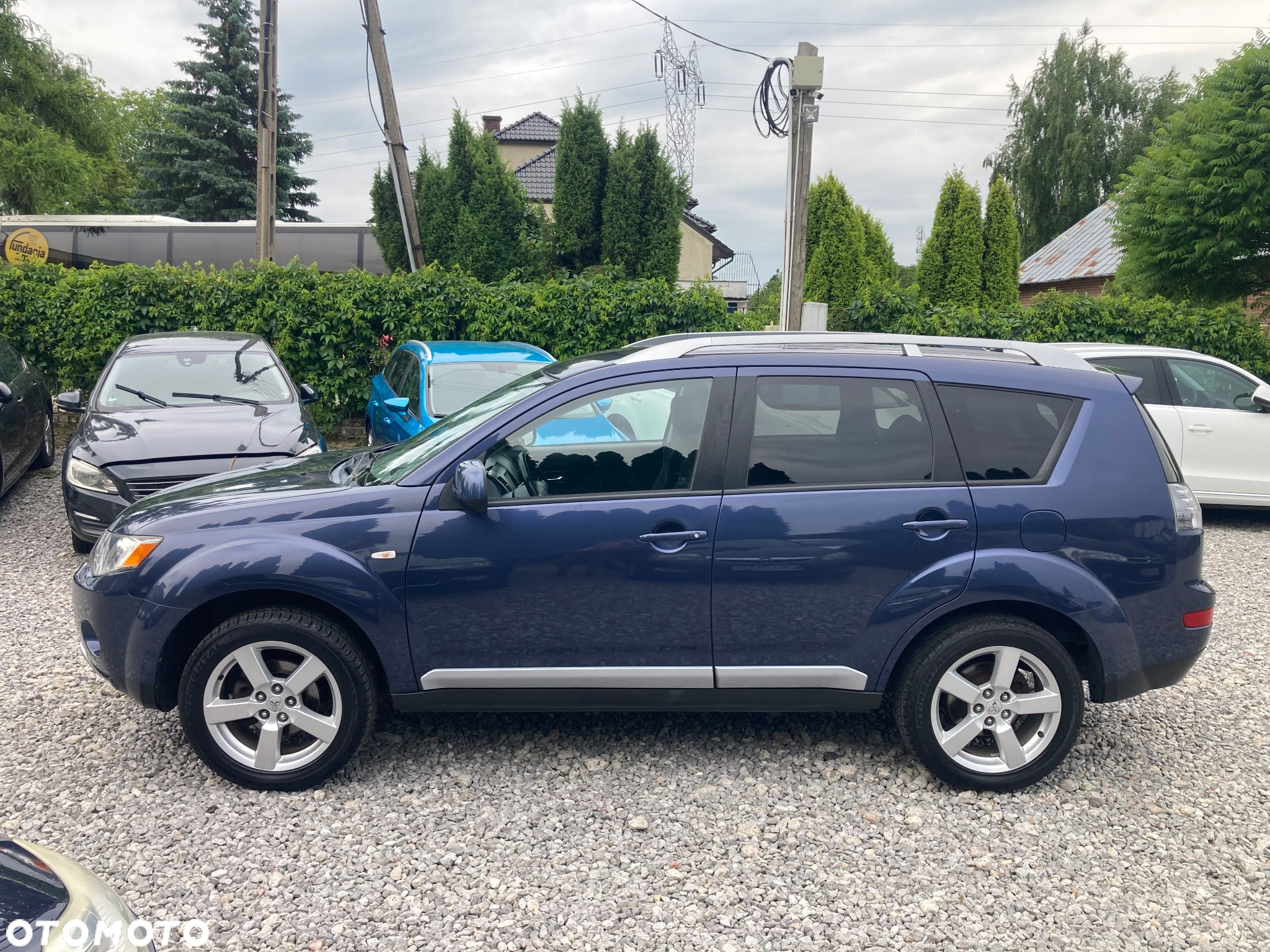 Mitsubishi Outlander 2.4 2WD - 4