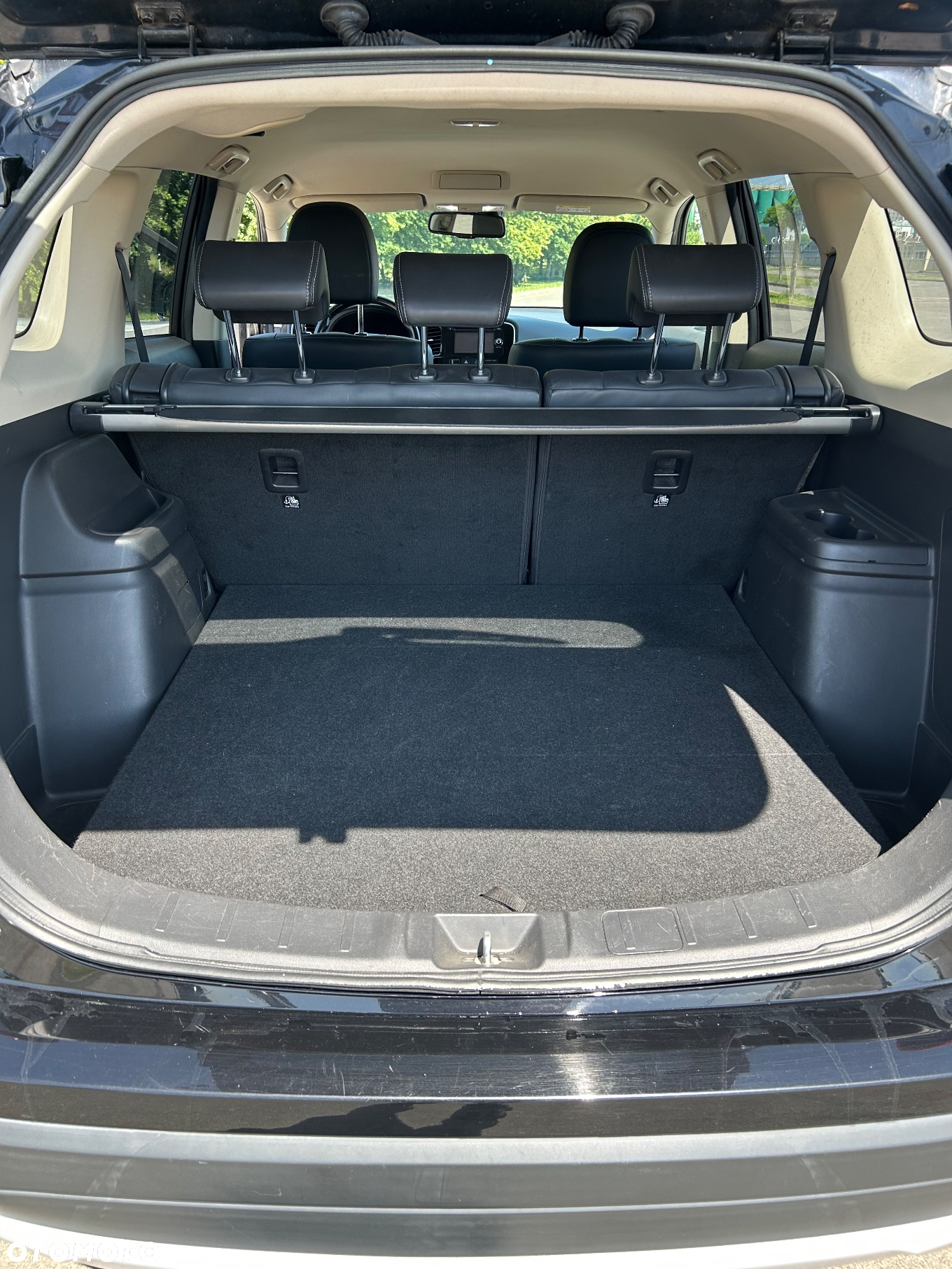 Mitsubishi Outlander - 9