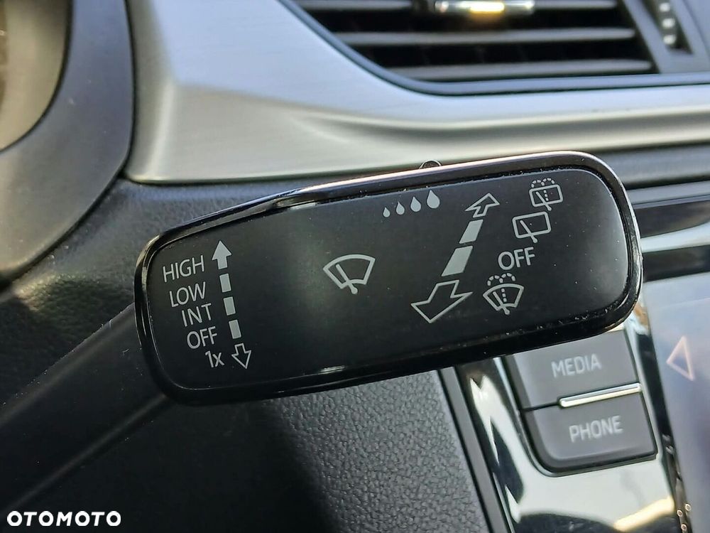 Skoda RAPID 1.6 TDI DPF Ambition - 25