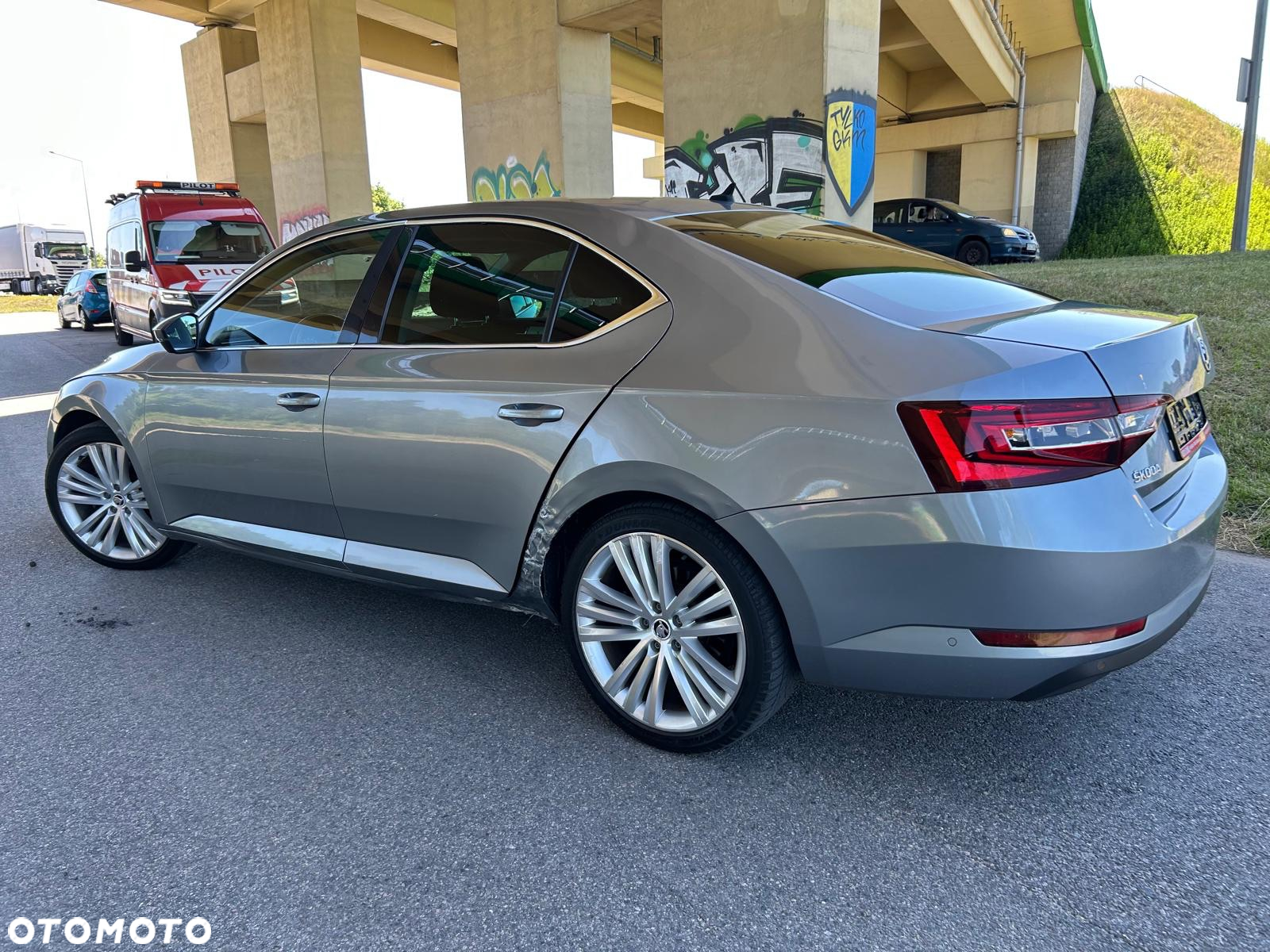 Skoda Superb 1.8 TSI DSG Ambition - 7