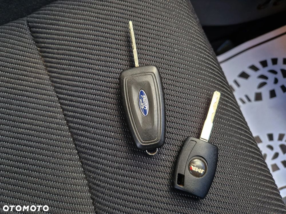 Ford S-Max - 36
