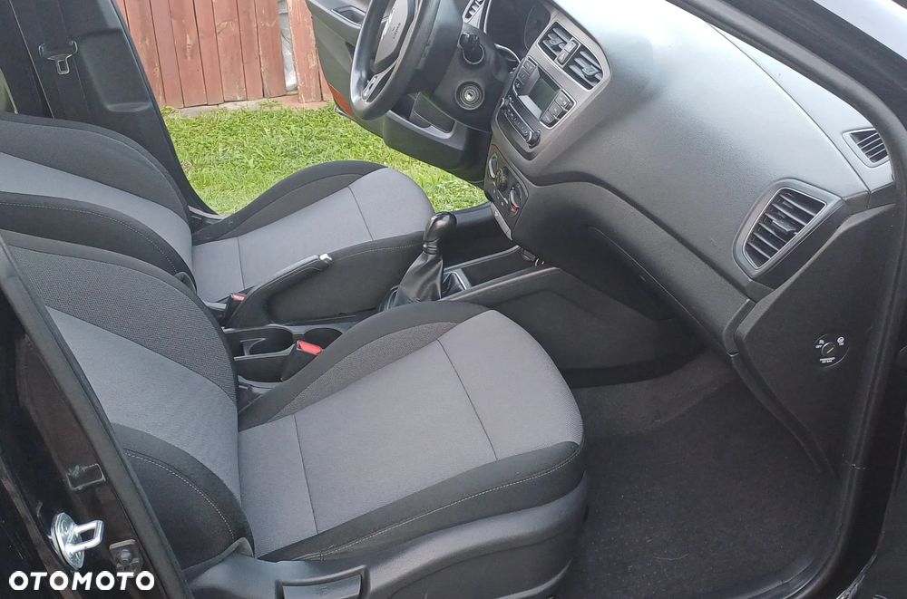 Hyundai i20 1.2 BlueDrive Classic + - 13