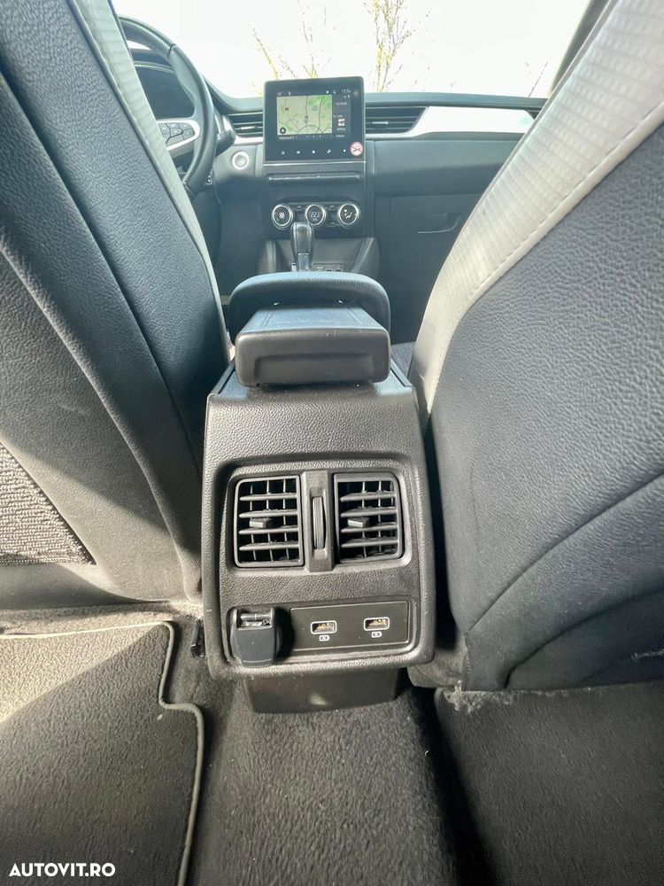 Renault Captur MHEV 140 EDC Techno - 15