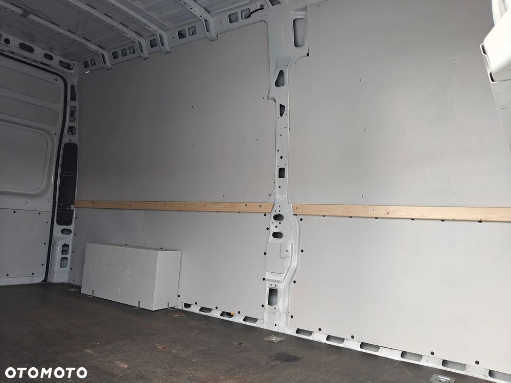 Mercedes-Benz SPRINTER_2.2-167KM_AUTOMAT - 25