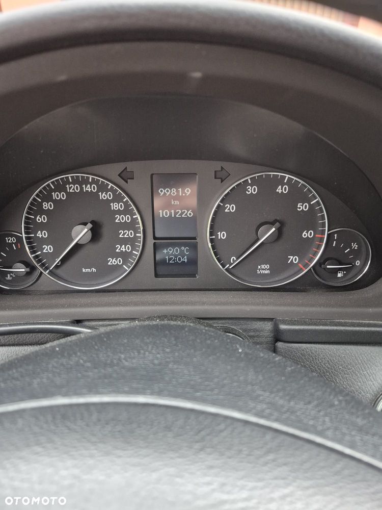 Mercedes-Benz Klasa C 180 Kompressor Classic - 18