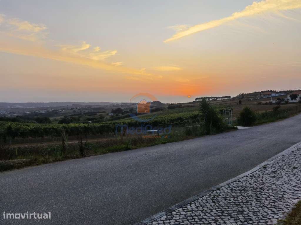 Moradia T3 em Lote de 430 m2, próxima à praia | Sobral, Lourinhã - Grande imagem: 2/57