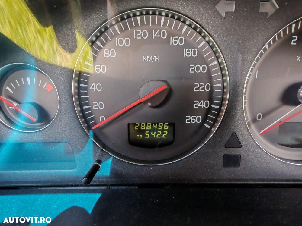 Volvo XC 70 - 9