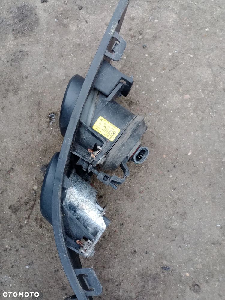 Kratka zderzaka, halogen, światło dzienne C klasa w204 - 6