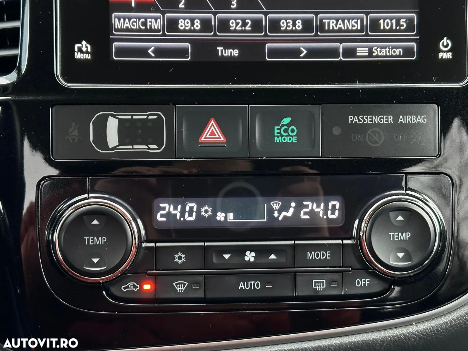 Mitsubishi Outlander 2.2 DI-D 4WD TC-SST Intense - 17