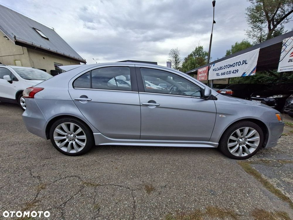 Mitsubishi Lancer - 6