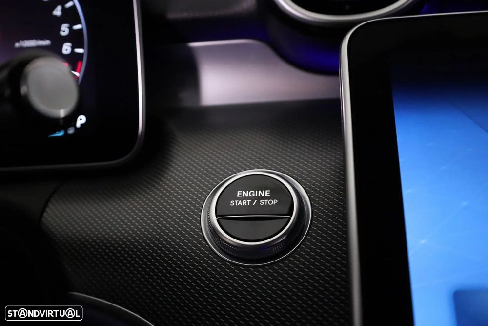 Mercedes-Benz C 300 e T 9G-TRONIC Avantgarde - 45