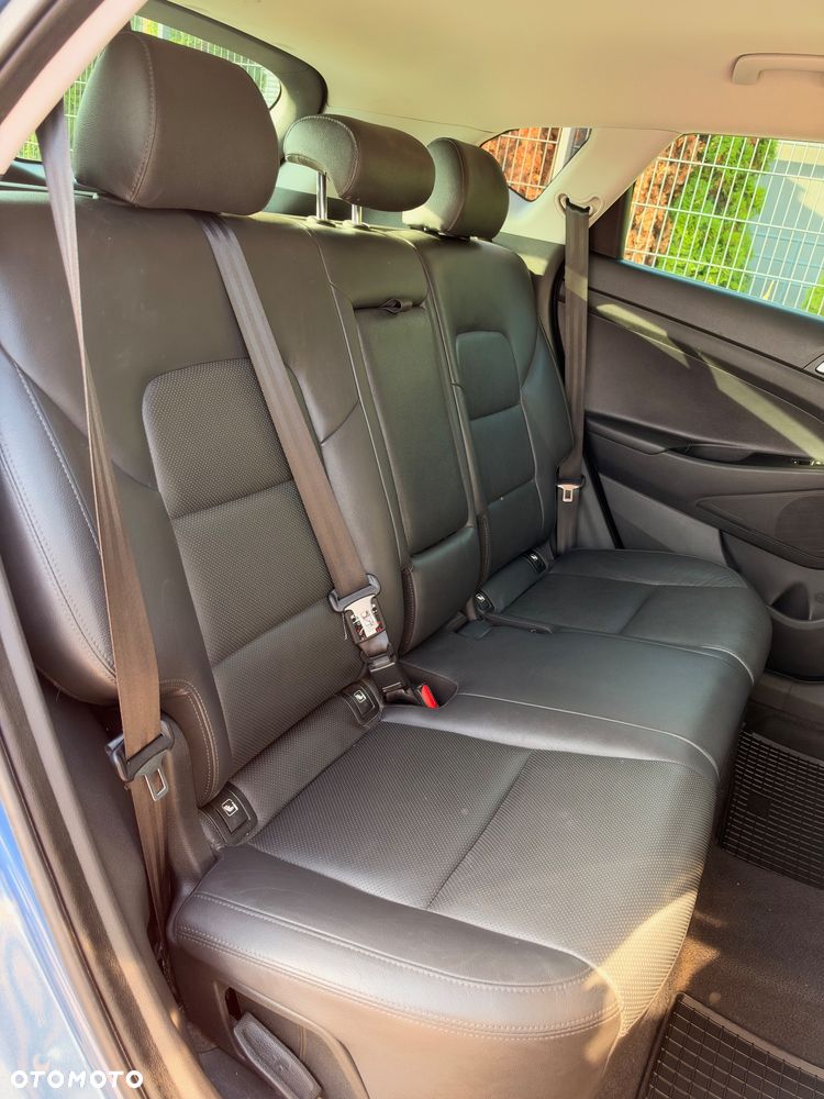 Hyundai Tucson blue 1.7 CRDi 2WD DCT Premium - 32