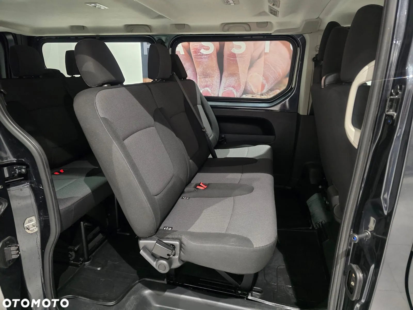 Renault Trafic SpaceClass 2.0 dCi - 9