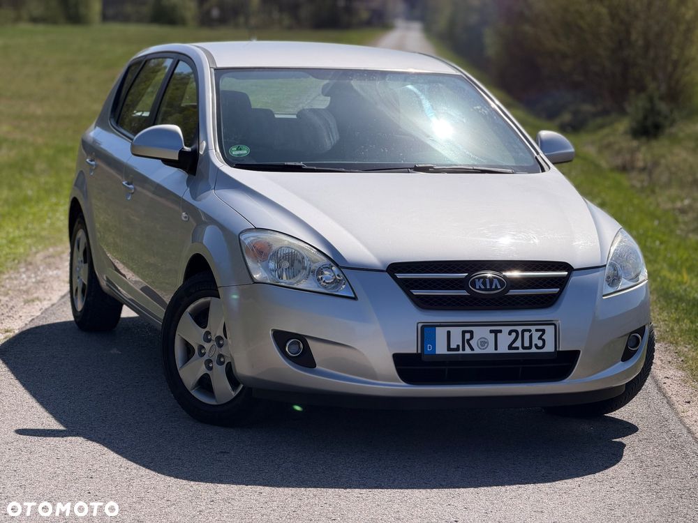 Kia Ceed 1.4 CVVT LX - 23