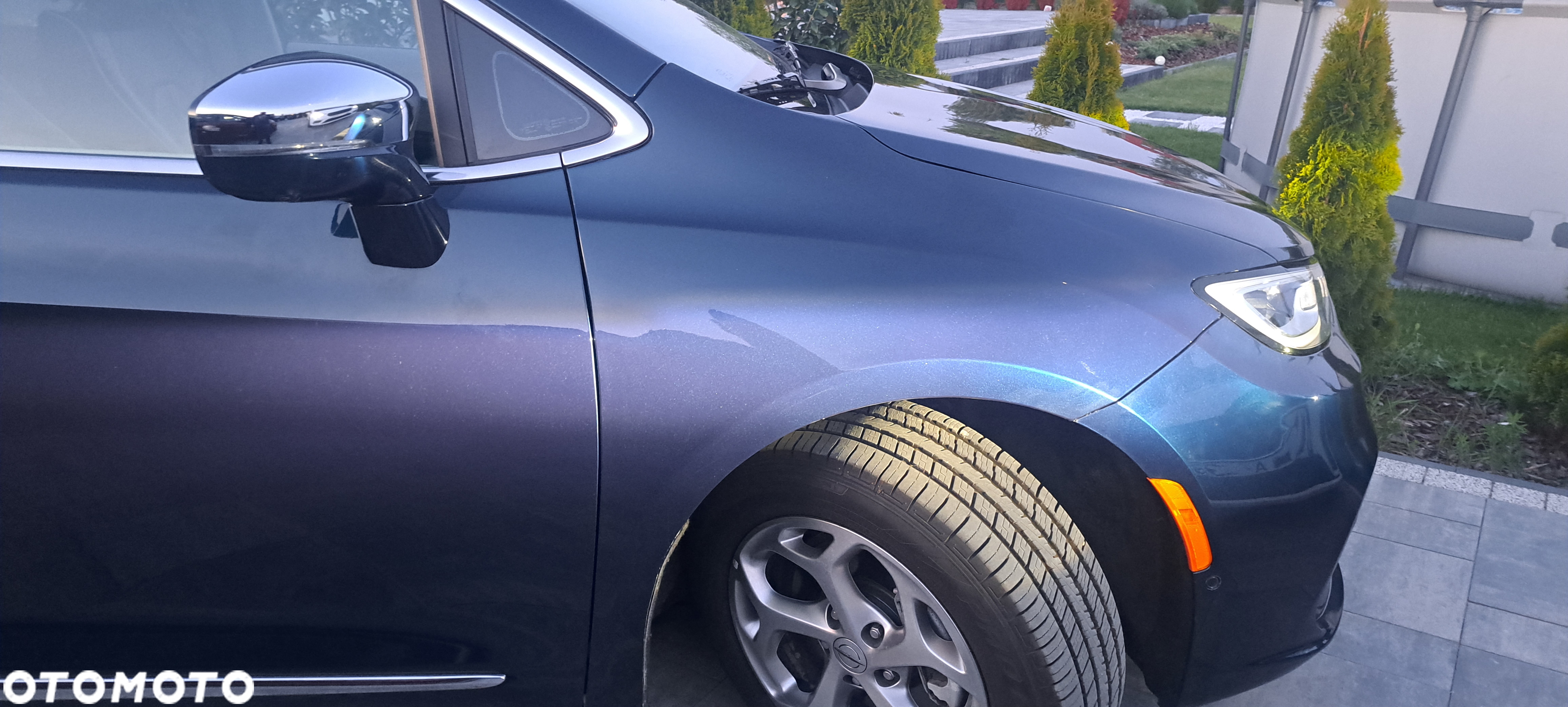 Chrysler Pacifica - 21
