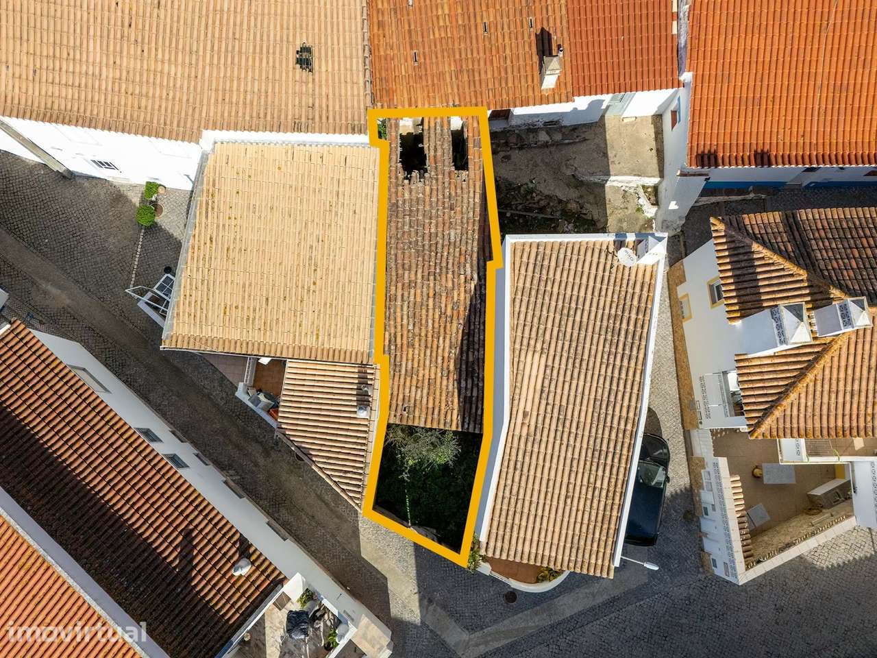 RUINA COM PROJETO SUBMETIDO PARA MORADIA T2, CARRAPATEIRA - Grande imagem: 4/8