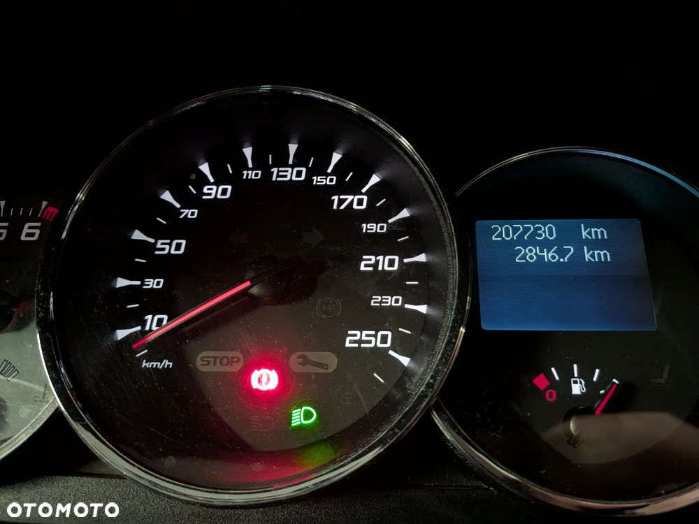 Renault Megane TCe 180 GT - 19