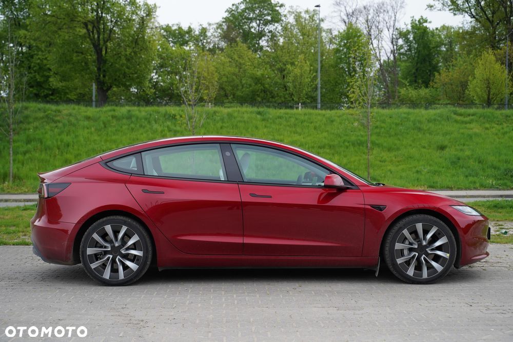 Tesla Model 3 Long Range AWD - 4