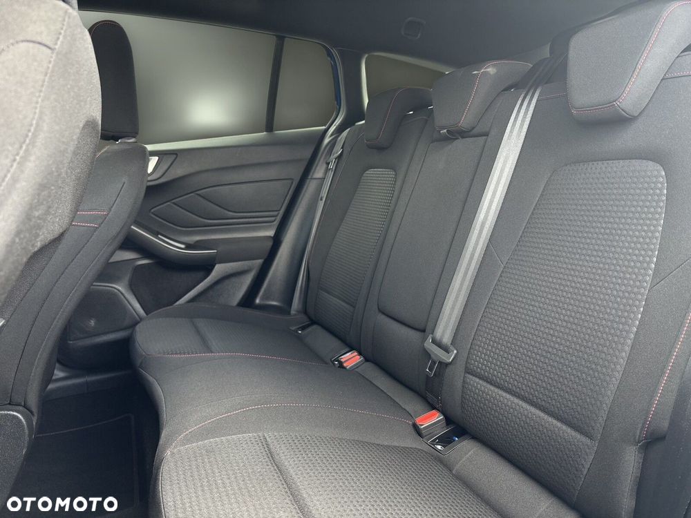 Ford Focus - 13