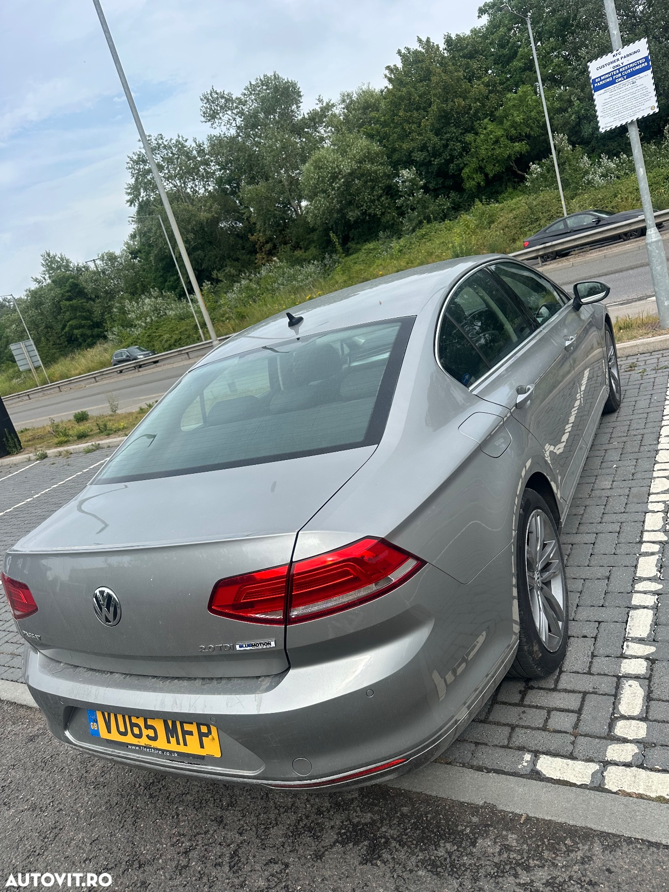 Volkswagen Passat 2.0 TDI SCR Business - 4
