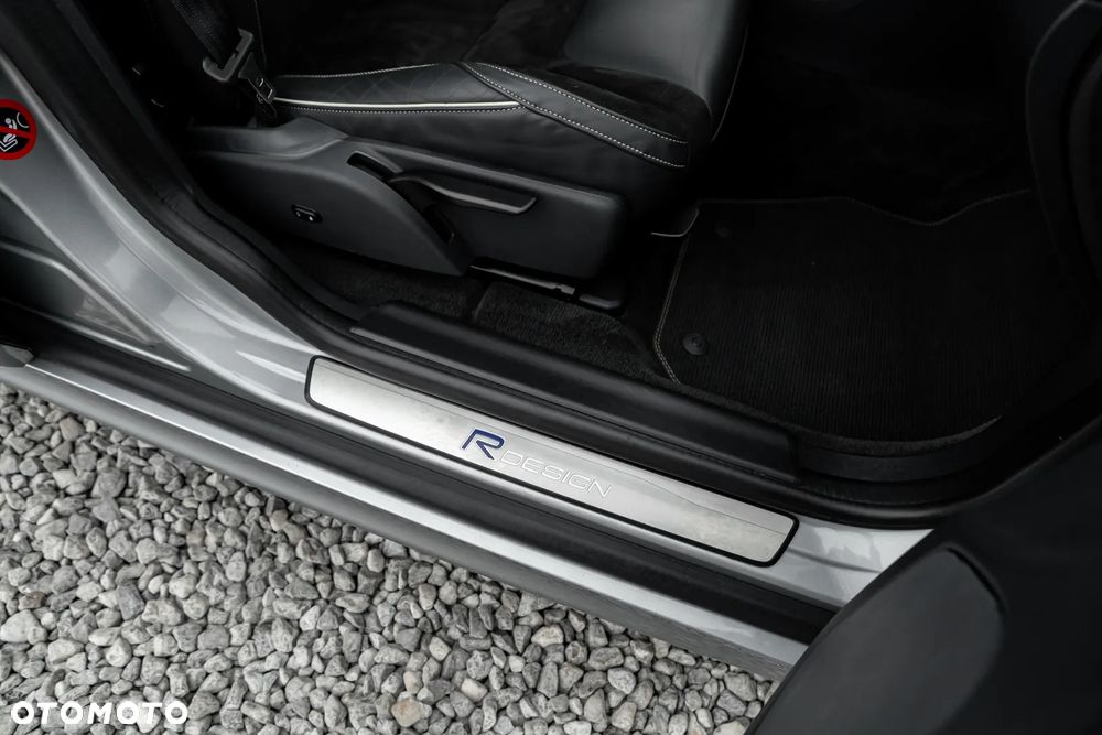 Volvo XC 60 T5 AWD R-Design Momentum EU6 - 27