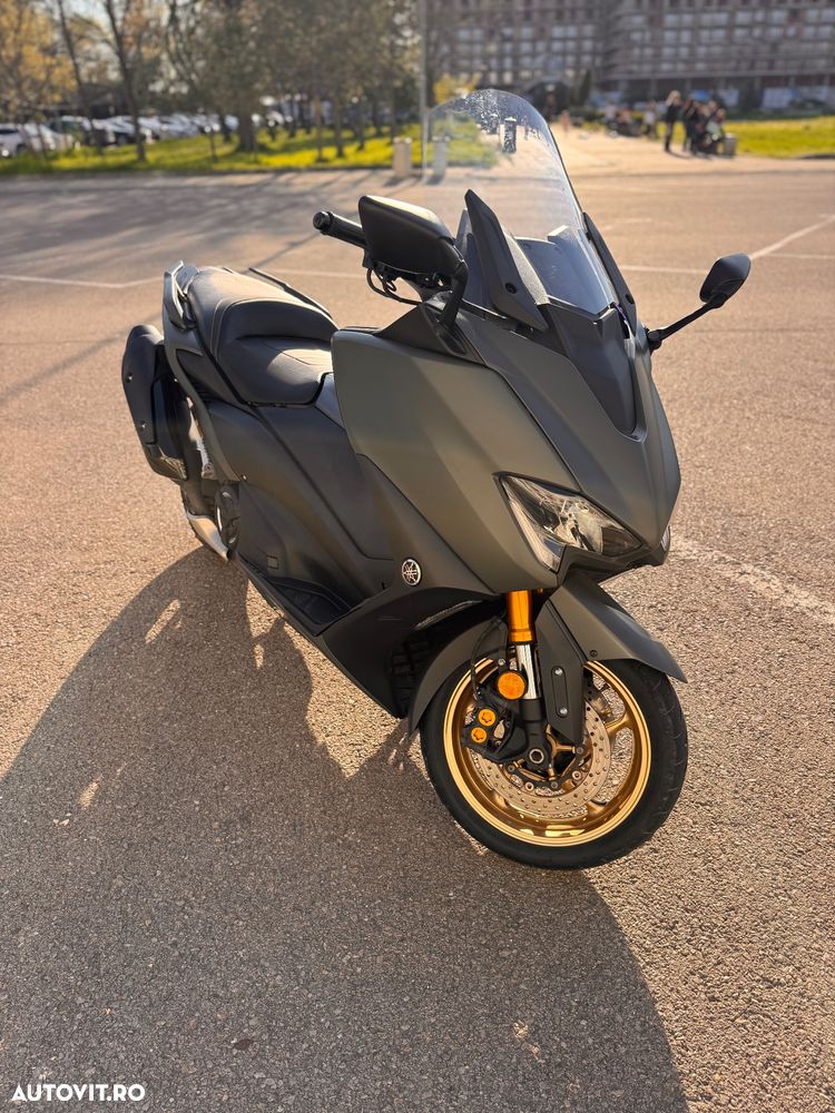 Yamaha TMAX 560 - 1